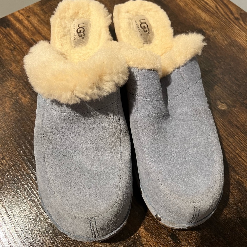 Ugg clogs